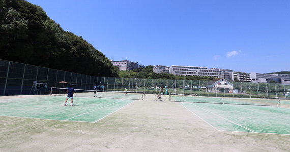 テニスコート